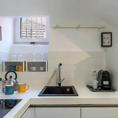 Tipico Nel Cuore Di Trastevere Nyaraló *