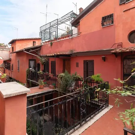 Tipico Nel Cuore Di Trastevere بيت للعطل