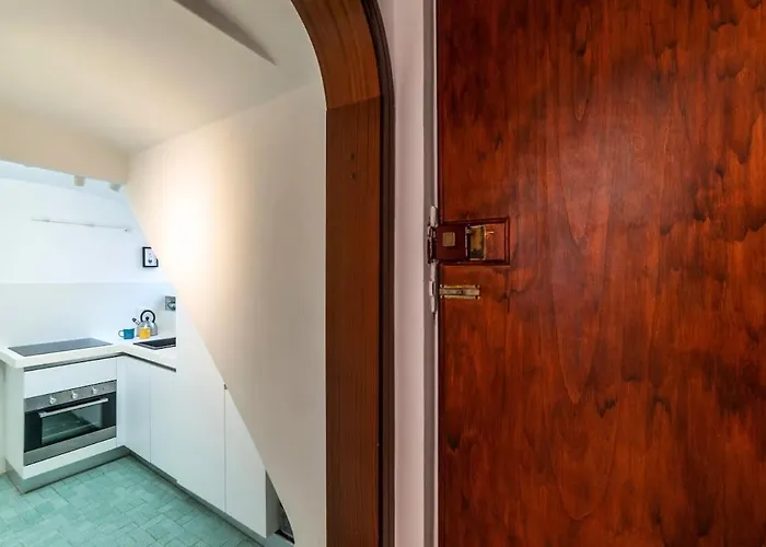 Tipico Nel Cuore Di Trastevere * Róma