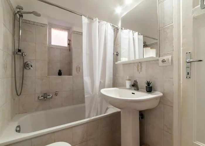 Tipico Nel Cuore Di Trastevere